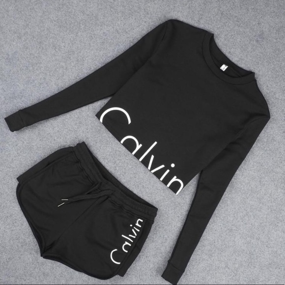 Calvin Klein Other - Long sleeve shirt with shorts